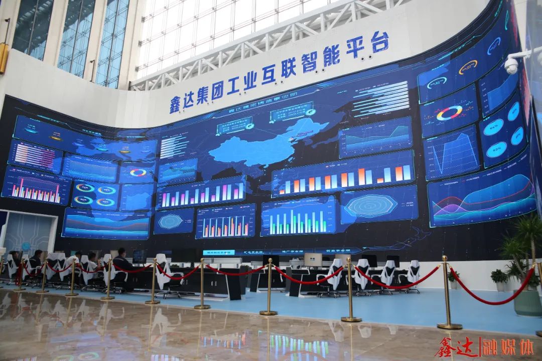 接受领导人检阅 | huatihui智能显示助力紫金山实验室展现强劲创新力