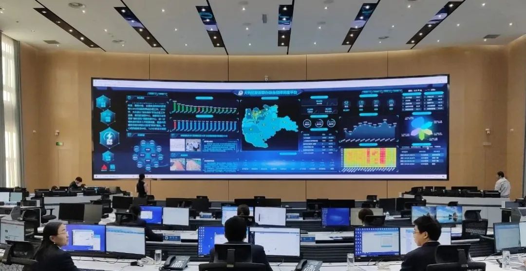 接受领导人检阅 | huatihui智能显示助力紫金山实验室展现强劲创新力