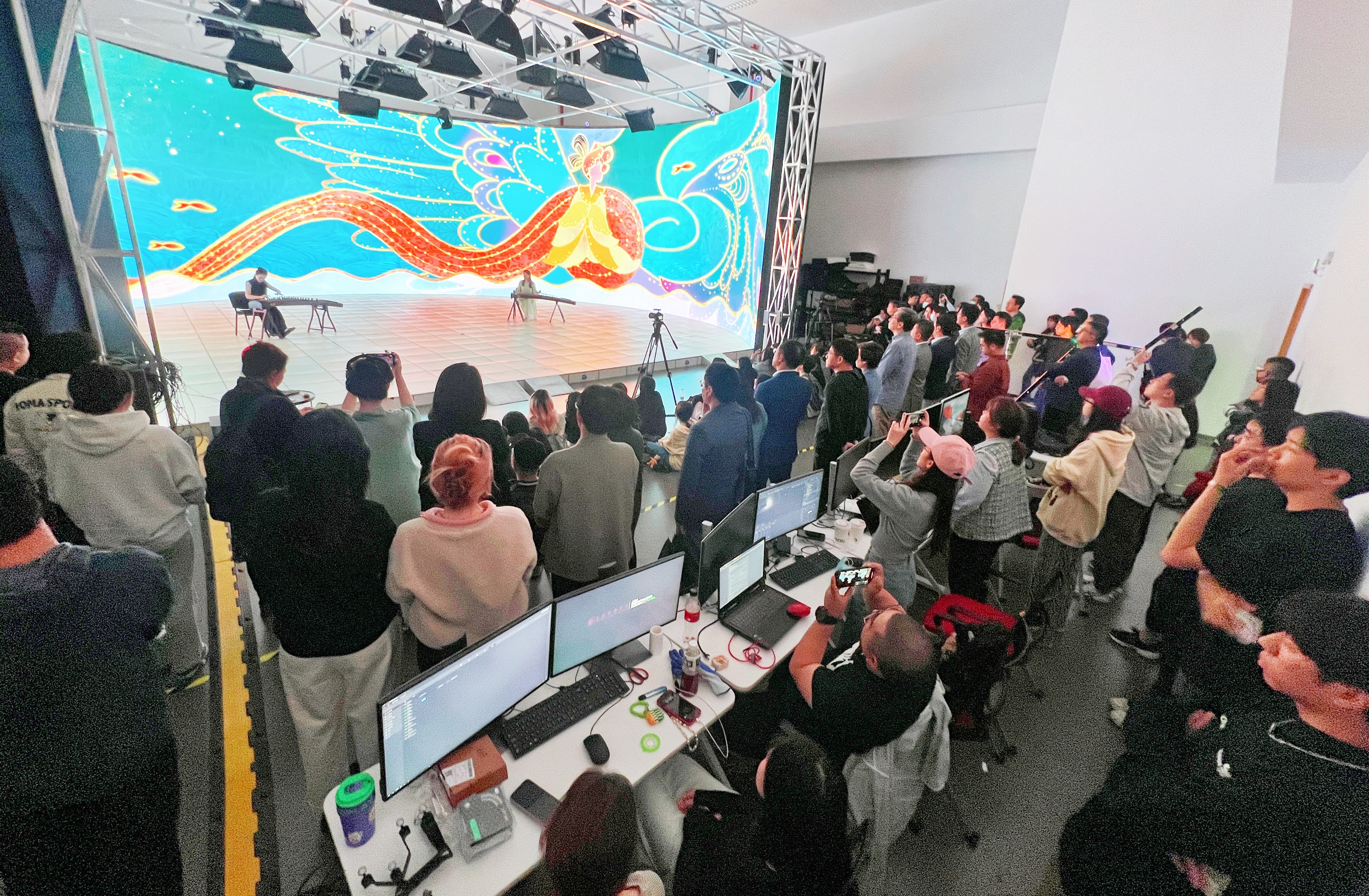 产学研结合 | huatihui携手上海戏剧学院全面拓展XR虚拟拍摄领域