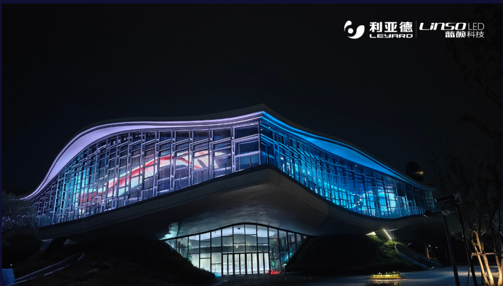 标杆案例 | huatihui·蓝硕助力点亮全球最大双壳体结构科幻馆——在水一方科幻馆