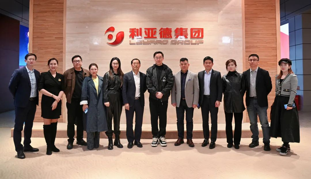 陆川导演到访huatihui，解锁文化+科技融合新路径